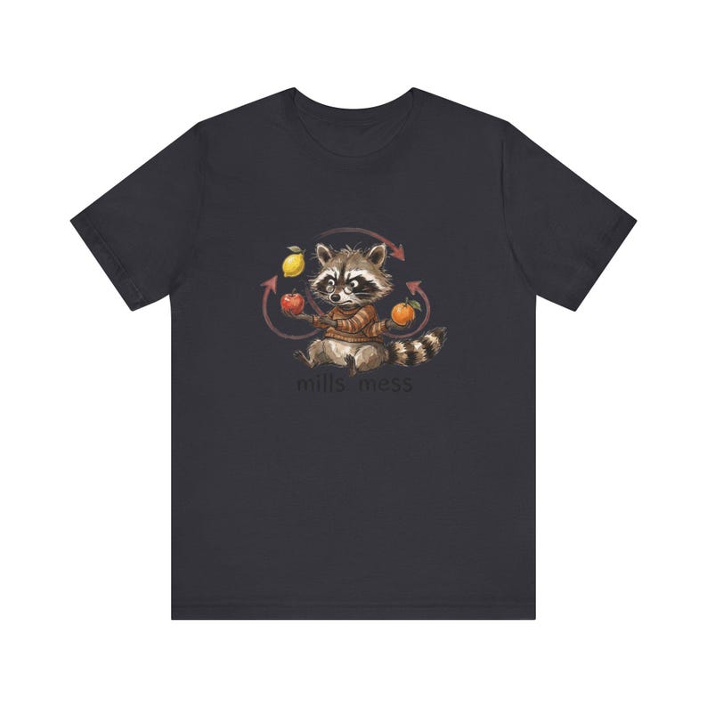 Mills Mess Raccoon Juggler Graphic Tee - Funny Juggling Animal Gift Bild 8