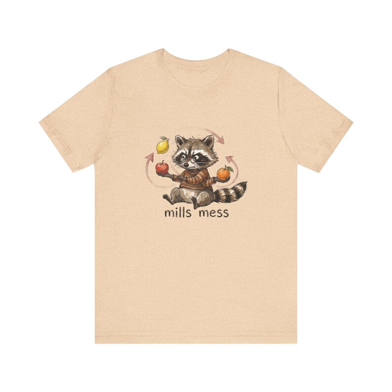 Mills Mess Raccoon Juggler Graphic Tee - Funny Juggling Animal Gift Bild 3
