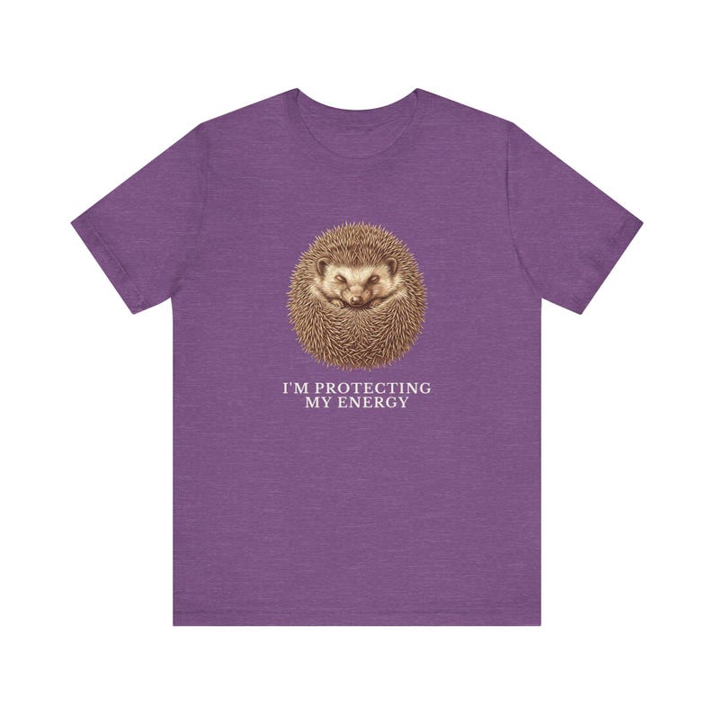 Protecting My Energy Hedgehog T-Shirt Bild 16