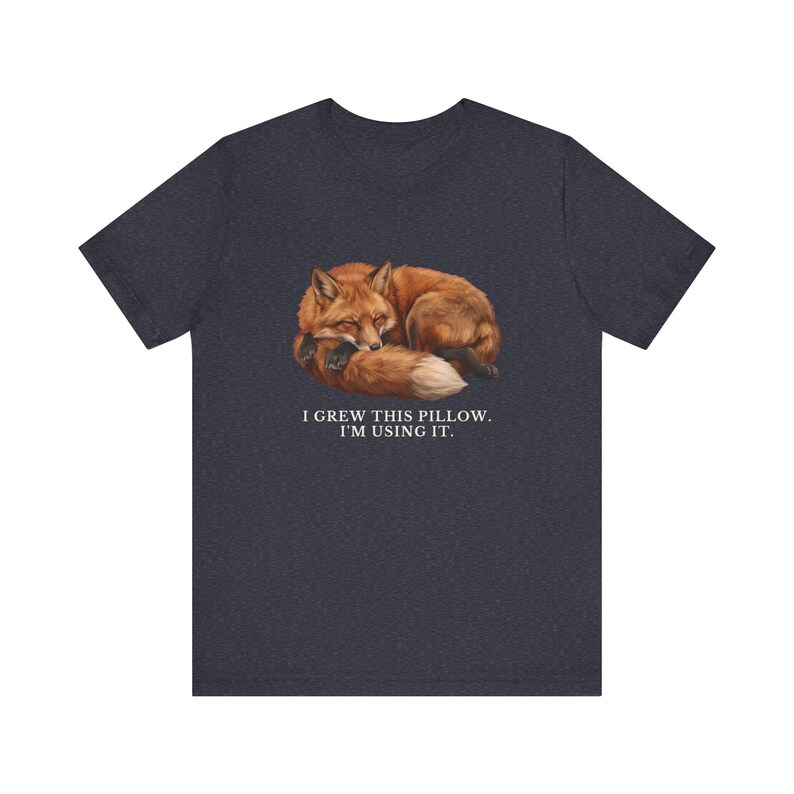 I Grew This Pillow Shirt, Funny Red Fox Tee, Sleepy Nap Lover Gift, Cottagecore Animal Graphic T-Shirt, Cute Fox bild 15