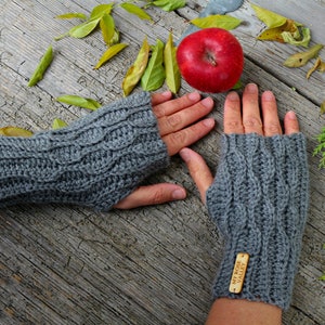 Crochet PATTERN - Pine Tree Wrist Warmers, Crochet Fingerless gloves pattern, Crochet wrist warmers, PDF pattern