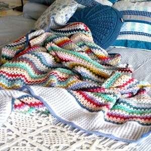 Crochet Blanket Pattern - Scrappy Happy V-stitch Blanket - US, UK and Swedish terms - PDF file