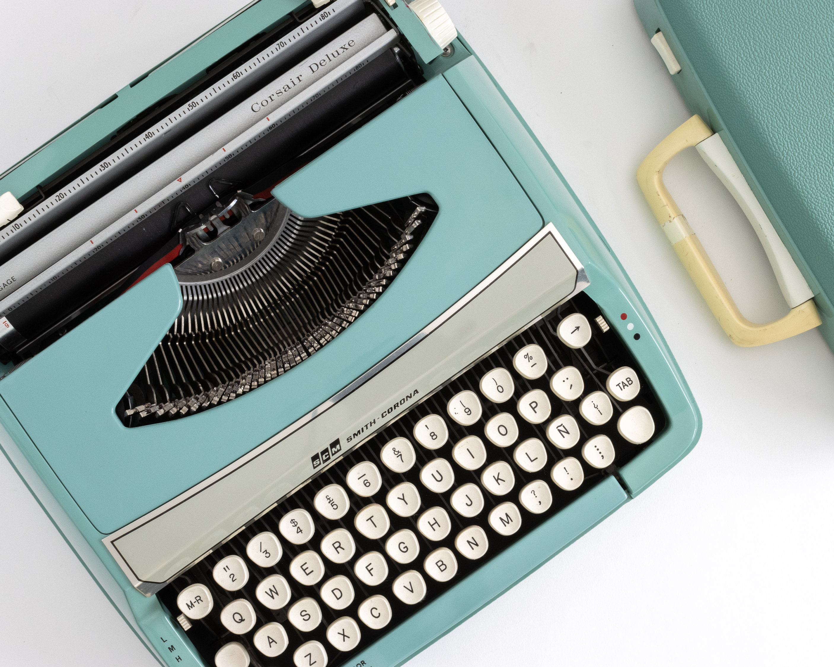 Vintage Typewriter with Spanish Keyboard SmithCorona SCM Corsair