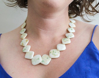 Vintage Mother of Pearl Necklace | White and Green Flat Square Graduated Bead Necklace