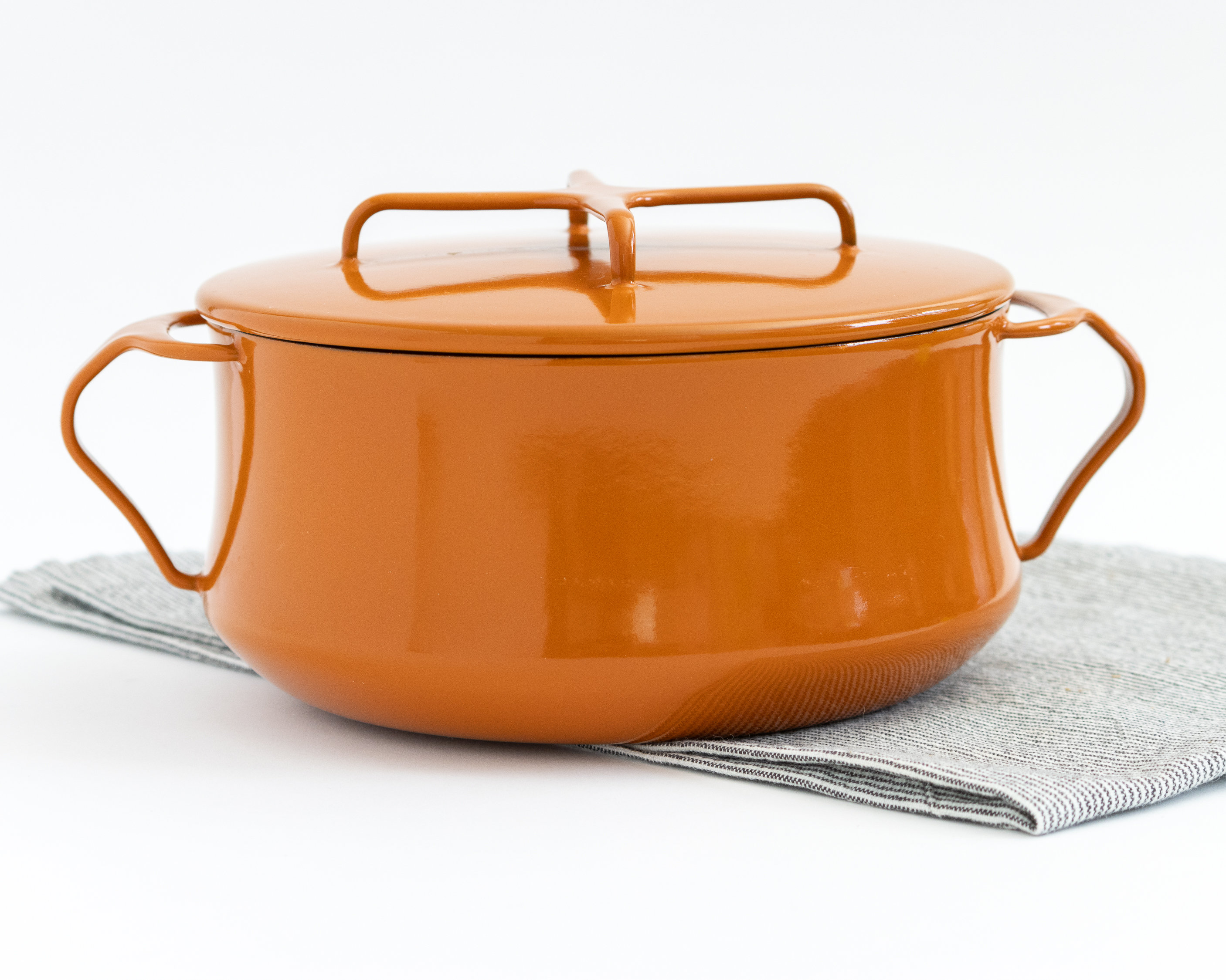 Dansk Kobenstyle Dutch Oven  2 Qt. Orange Kumquat Enamel