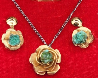Vtg Jeweline Originals Genuine Jade Set - Clip on Earrings and Necklace in Box