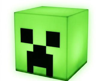 Minecraft Creeper-inspired lamp