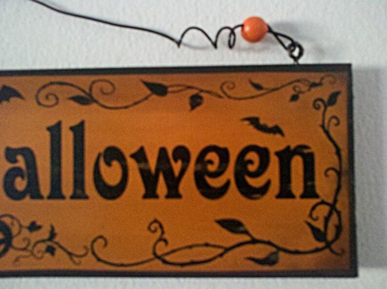 Halloween Sign ,Halloween decor,Happy Halloween, Fall Decor, Vintage Halloween,wood hanging decor ,Two sizes available image 2