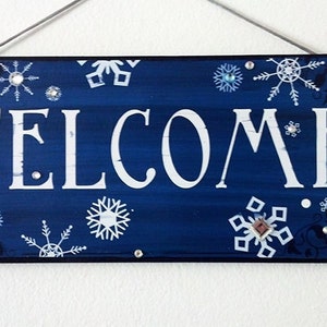 Winter Welcome Sign,Frozen  Snowflake Sign, Winter Sparkle Sign, Snowflakes with bling sign, Blue and White, or Gray and White Snow Welcome