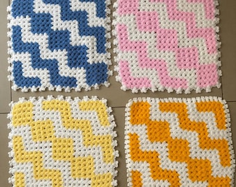 Handgefertigte gehäkelte Badewannenlifte / handgefertigte Designs