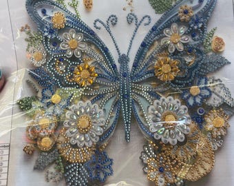 Lienzo para pintura de diamantes con mariposa azul y dorada de 30 x 30 cm (sin marco)