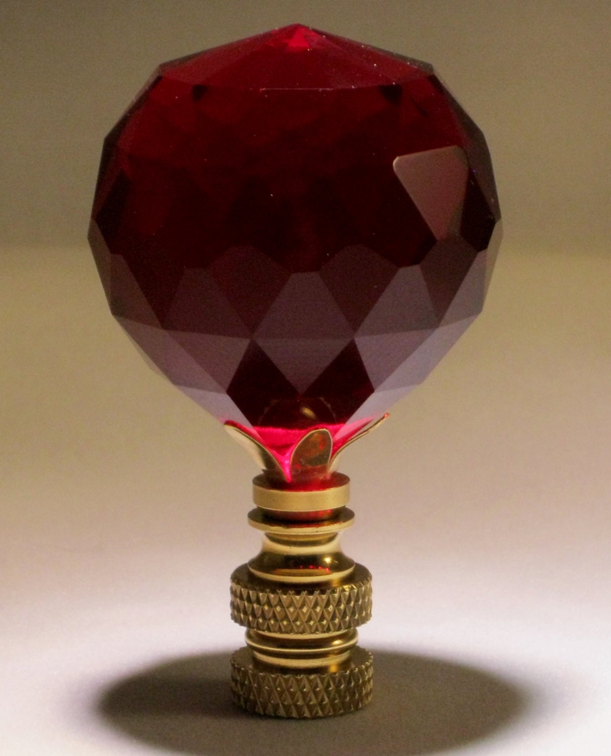 Crystal top lamp finials
