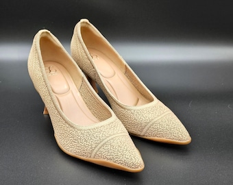 Cosy Island Women's Knit Pumps Kitten Heels Pointed Toe Beige Size 8.5 NEW