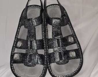 Sandálias Alegria Kleo Glimmer Glam pretas metálicas, tamanho 39 feminino.
