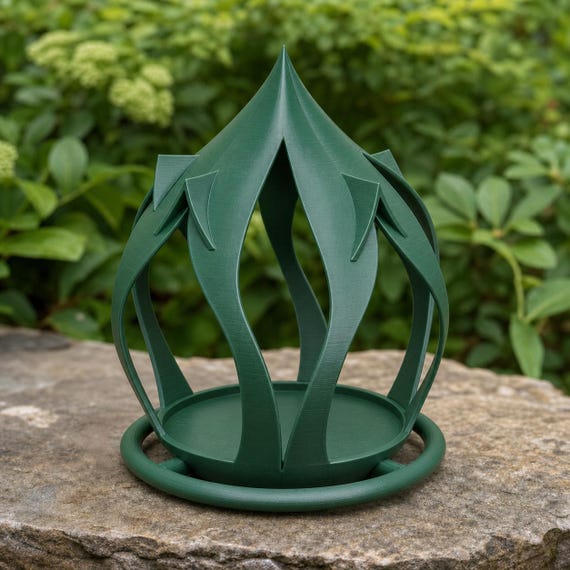 Leafspire Haven Bird Feeder, Sculptural Leaf Garden Seed Tray, Whimsical Outdoor Bird Decor, Bird Lover Gift, 15 weather-resistant Colors