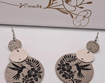 Orecchini in similpelle – leggeri – realizzati a mano in Francia