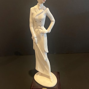 Giuseppe Armani Figurine Lady With Flowers - Etsy