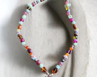 Flower child purple and orange necklace