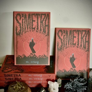 SIMETRA - powieść - Queer - Lesbijka - LGBT - Magia - Science Fiction - Fantasy - Literatura indie - Prezent dla czarownicy