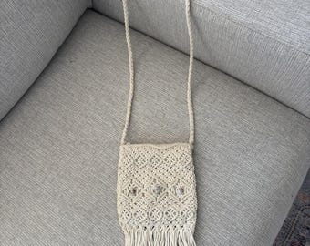 vintage Sac à bandoulière en macramé crème fait main avec franges