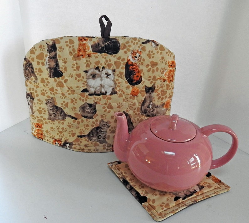 Quilted Dome Tea Cozy Lovable Kittens