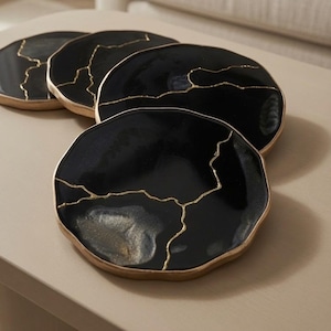 Handmade Black Gold Kintsugi Resin Coasters, Wabi Sabi Drink Set, New Home Gift 画像 1