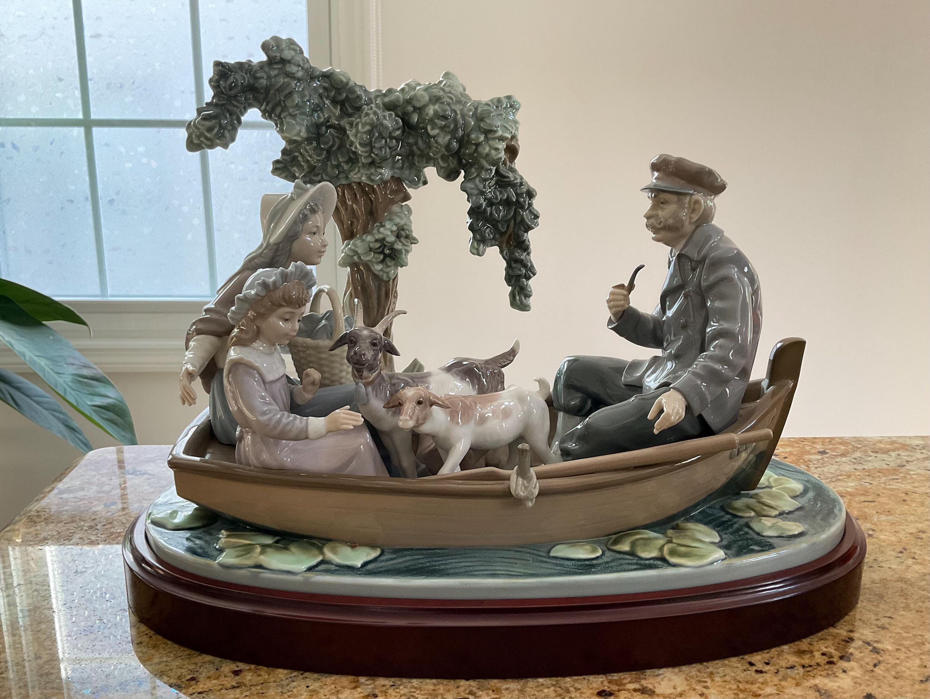 Lladro Figurines - Etsy Canada
