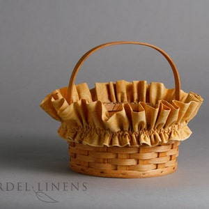 Gold Swirl Basket Garter image 2