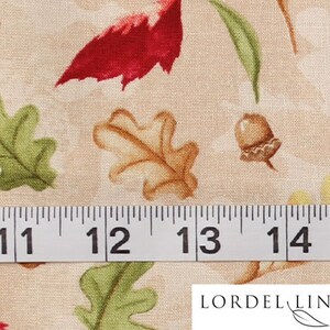 Fall Leaves Table Runner, 36 or 72 Table Runner, Leaves and Acorns, Red, Green and Tan, Modern Table Runner, Home Decor 画像 4