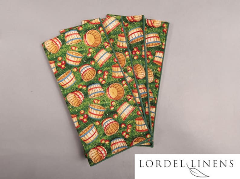 Apples and Baskets Napkins, Set of 4 Napkins, Apples, Apple Baskets, Home Decor, Table Accents image 1