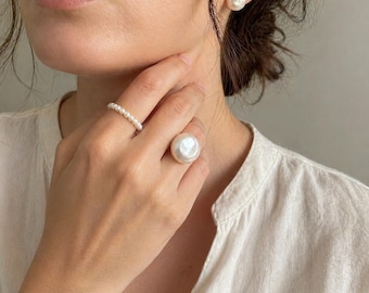 Anillo de perlas barroco grande, anillo de perlas llamativo, anillo de perlas rosas, anillo de oro minimalista, joya de perlas única.