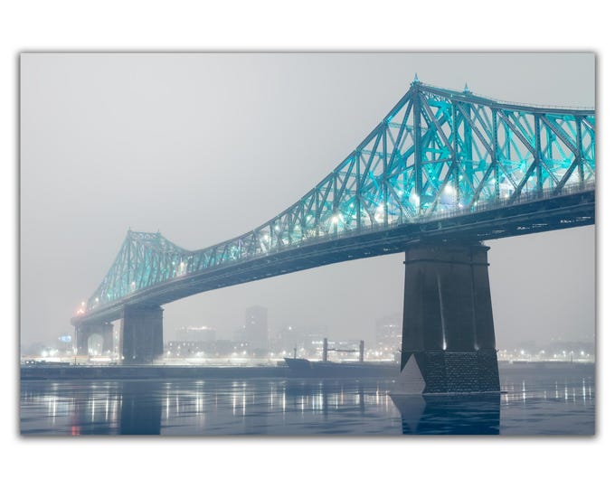 Bridge in the snow
