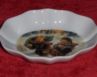 Vintage folk art plate painted bear couple riding in sleigh dish signed Steven F. Sherwood holiday plate