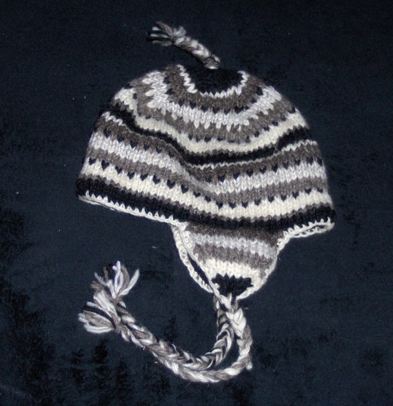 Hand Knitted Ski Hat Winter Tie Hat Bartlett New … - image 2
