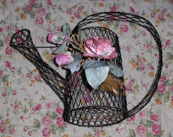 Vintage Wire Metal See Through Vase Decorative Wire Mesh Watering Can Figurine Flower Vase Artificial Floral Bouquet