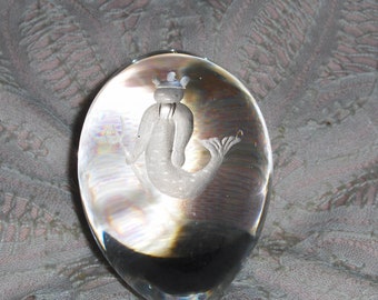 Vintage Clear Art Glass Figurine Fish In Crown Holding A Pitchfork Glass Fish Paperweight