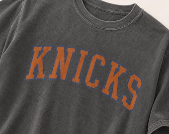 New York Knicks T-Shirt, Vintage Retro Knicks Tee, Basketball Fan Gift, Unisex Sports Top