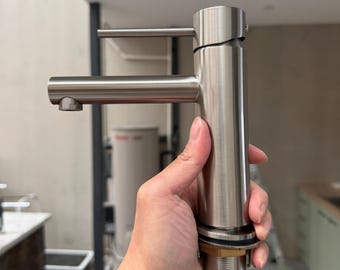 Brand new Brush Nickel Basin mixer