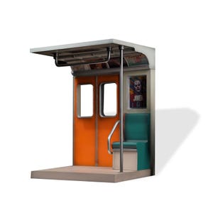 Pode incluir: Modelo em miniatura de estação de metro com porta laranja, assento turquesa e cartaz do Joker. O modelo tem um telhado cinzento e um corrimão prateado. Réplica detalhada do interior de um vagão de metro.