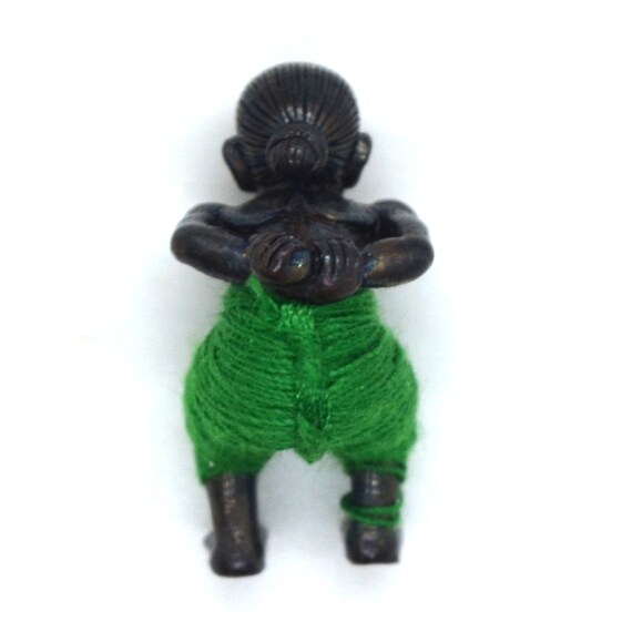 Details about   Hoon Payon Bodyguard Thai Charm Amulet Pho NanSom Protection Power Talisman Love 