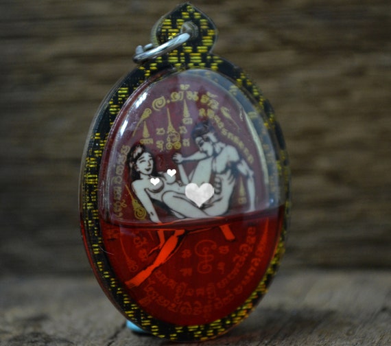 Thai Love Amulet Locket: Inn Koo Sakod Kaam, Mahasanaeh - Etsy
