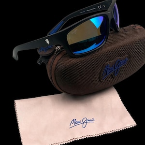 Maui Jim polariserade solglasögon, B766-08, mattsvarta/blå linser