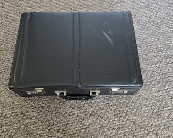 porte-documents en cuir noir vintage à bords rigides