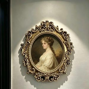 Vintage Gold Round NFC Frame, 9.5x9.5cm Photo Fit, Tap-to-Play Music/Voice, Baroque Keepsake, 15.5x15.5cm