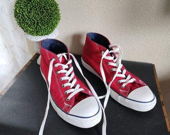 Converse Chuck Taylor All Star High Top Red ,Red label unisex size 11 Pre-Owned