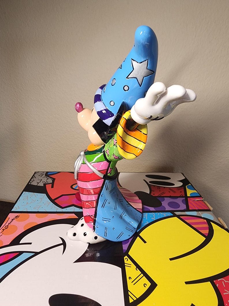 Figura de Mickey Mouse hechicero de Disney Romero Britto Fantasia Enesco con caja 8.75" imagen 5