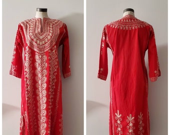 Vintage Clothing, Red Vintage Tunic Dress, Red Cotton Long Sleeved Tunic with White Embroidered Detail, Pullover, Side Slits, Ladies Large