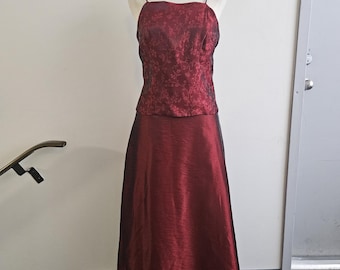 Vintage Clothing Red Prom Dress 2 piece Evening Gown Full Length Skirt and Fitted Bodice with Thin Straps, Buttons at Back, Ladies Size 10