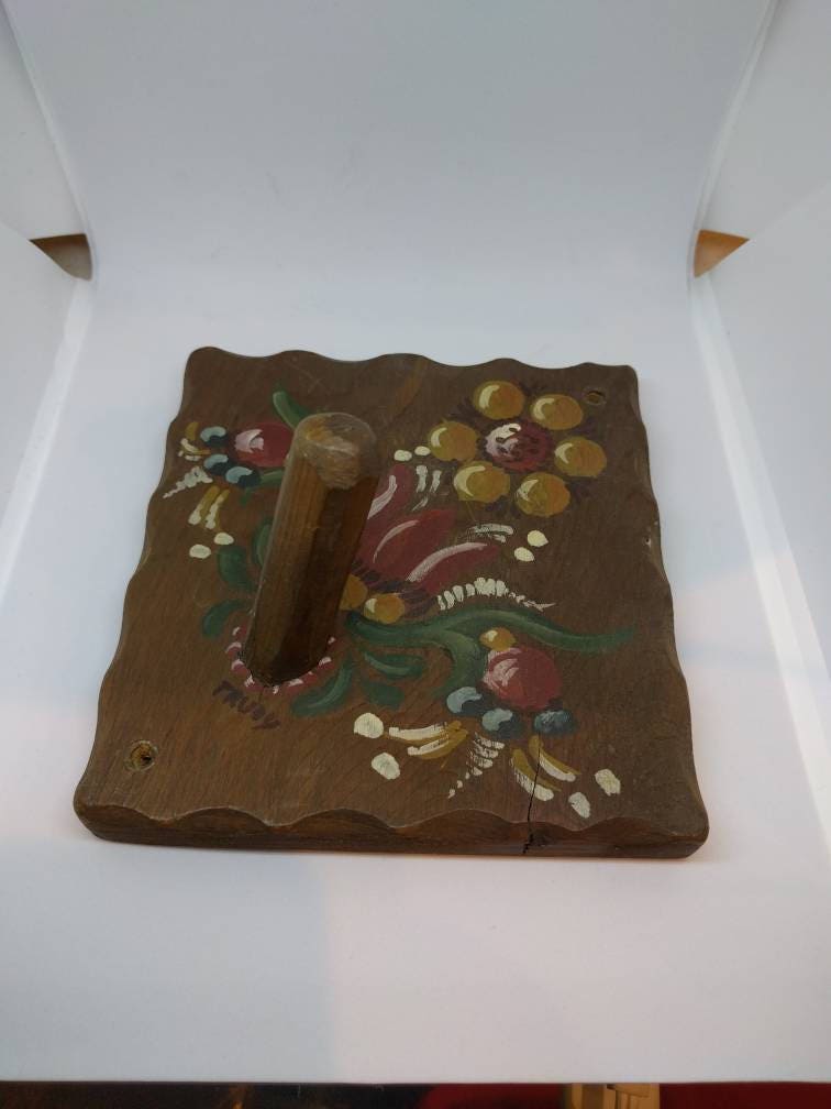 Gancho de pared de madera vintage arte popular alemán | Etsy
