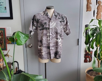 Vintage Clothing, Hawaiian Shirt, Grey Palm Tree Print Shirt, Hawaii Five-O, Jade Fashions Brand, Aloha, 100% Cotton Adult Size Large